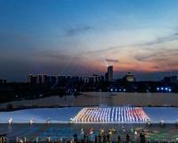 成都世运会开幕式亮点解读——以湖岸为媒 展缤纷画卷